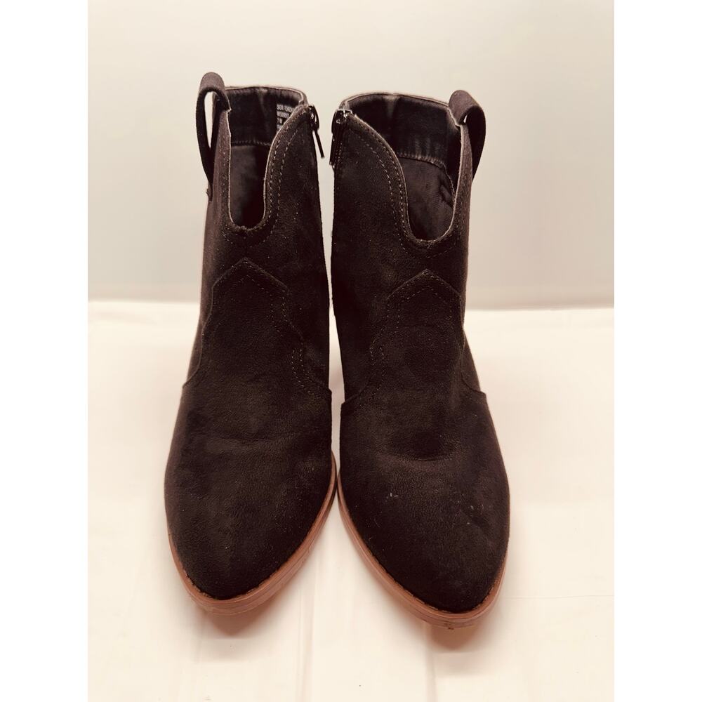 Sugar Women's Black Faux Suede Western Ankle Boots with Side Zipper Size 7W